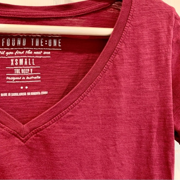 Magenta Pink Deep-V Neck Short Sleeves T-Shirt Top - Picture 3 of 5